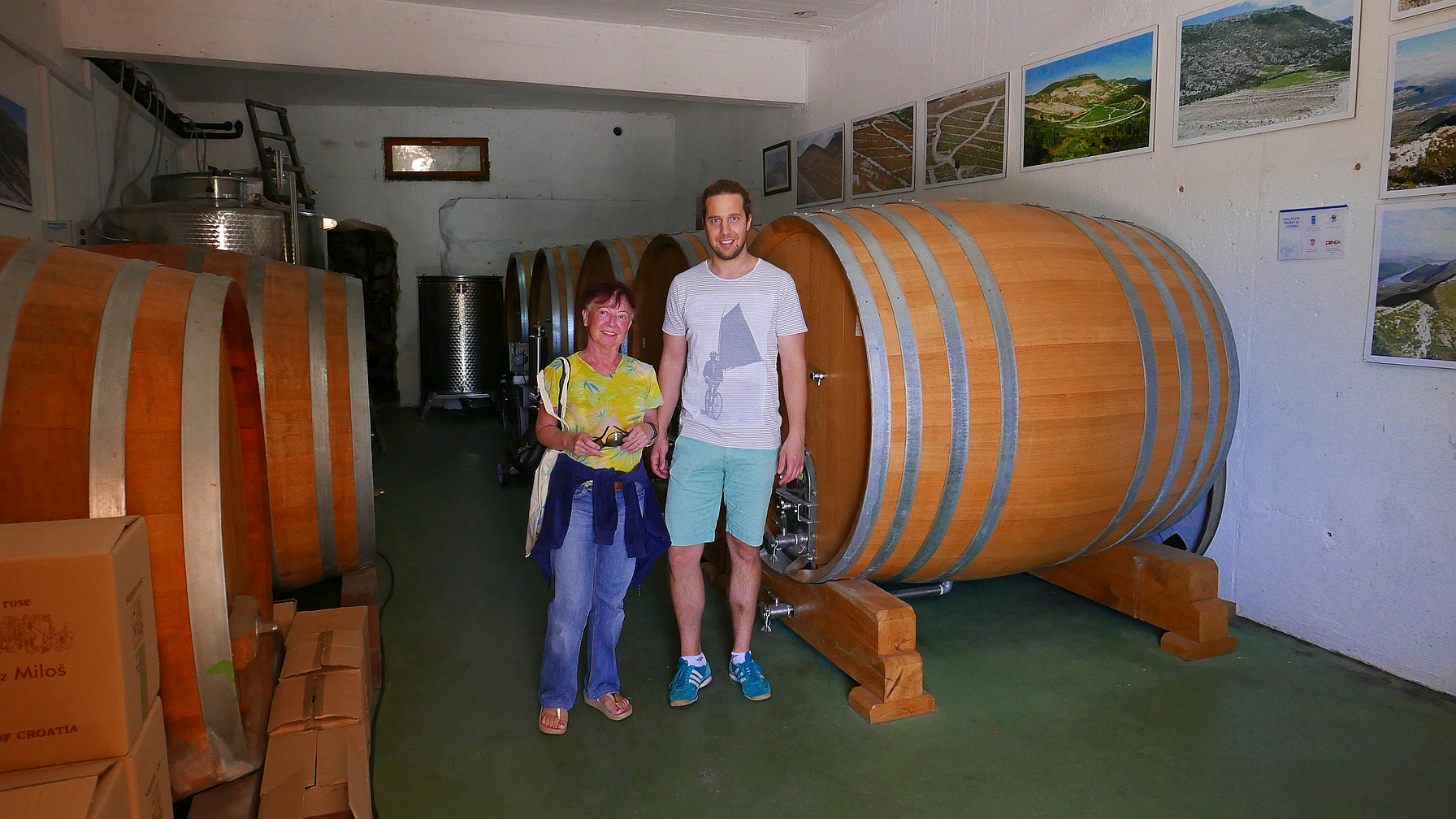 Vinarija Miloš – nova klet, obiskovalka in Josip Miloš